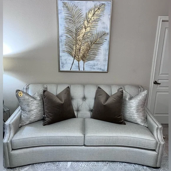 1-NWT TGH TESSITURA VELVET DECORATIVE PILLOWS (Read description for details)